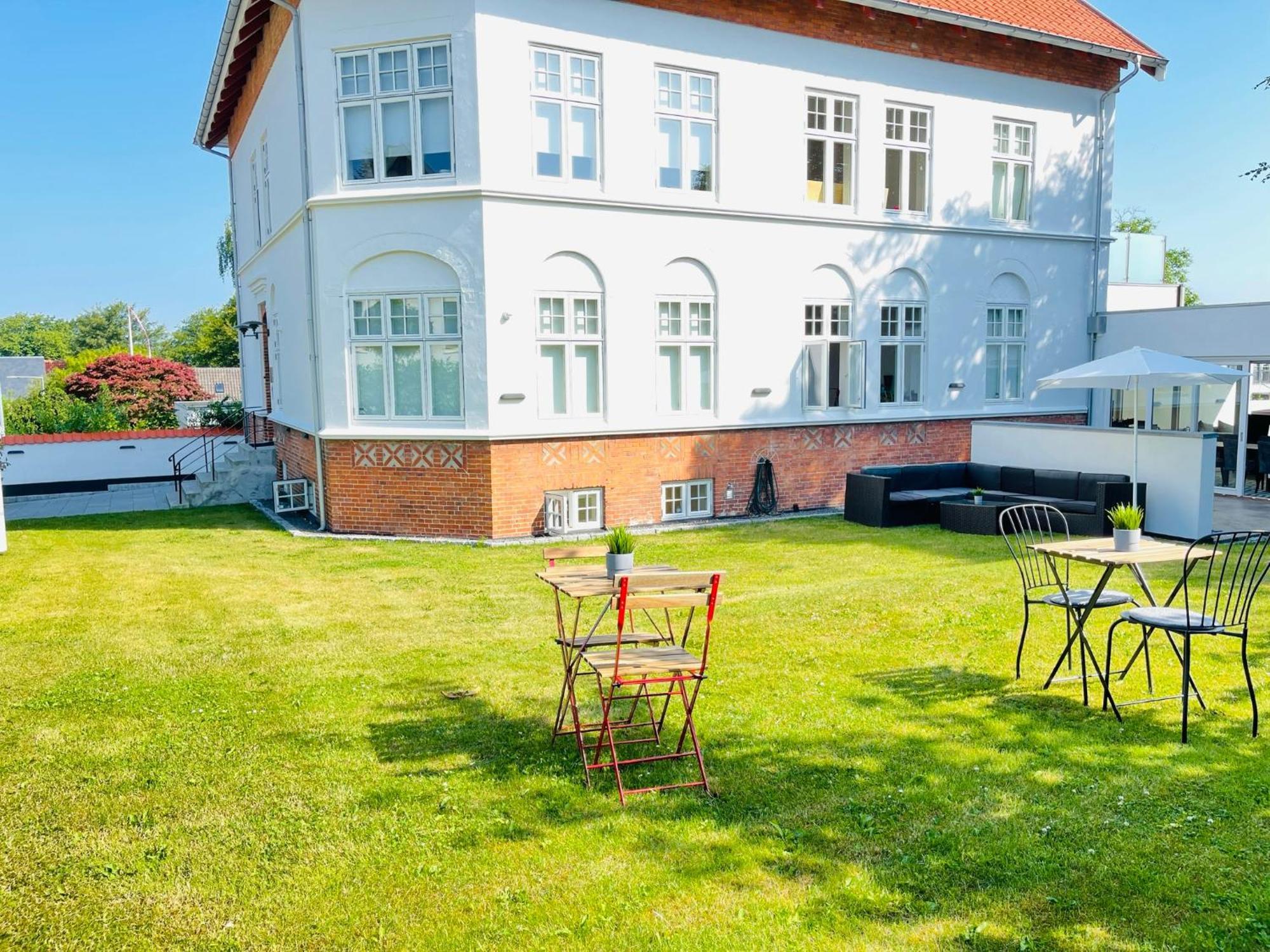 Aday - City Central Mansion - 4 Bedroom Apartment Aalborg Eksteriør billede